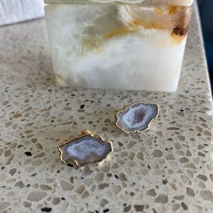 NWOT Anthropologie mini geode agate earrings